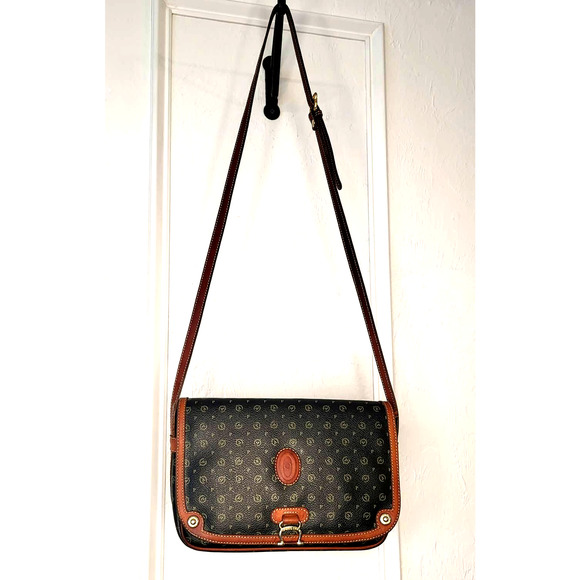 Pollini Handbags - Pollini Italian Leather Single Flap Purse Crossbody